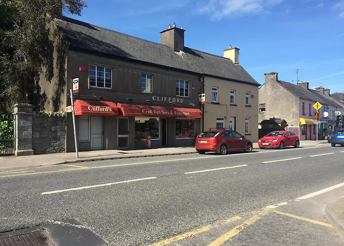 Mews 2 Bed By Trident Homes 別荘 *